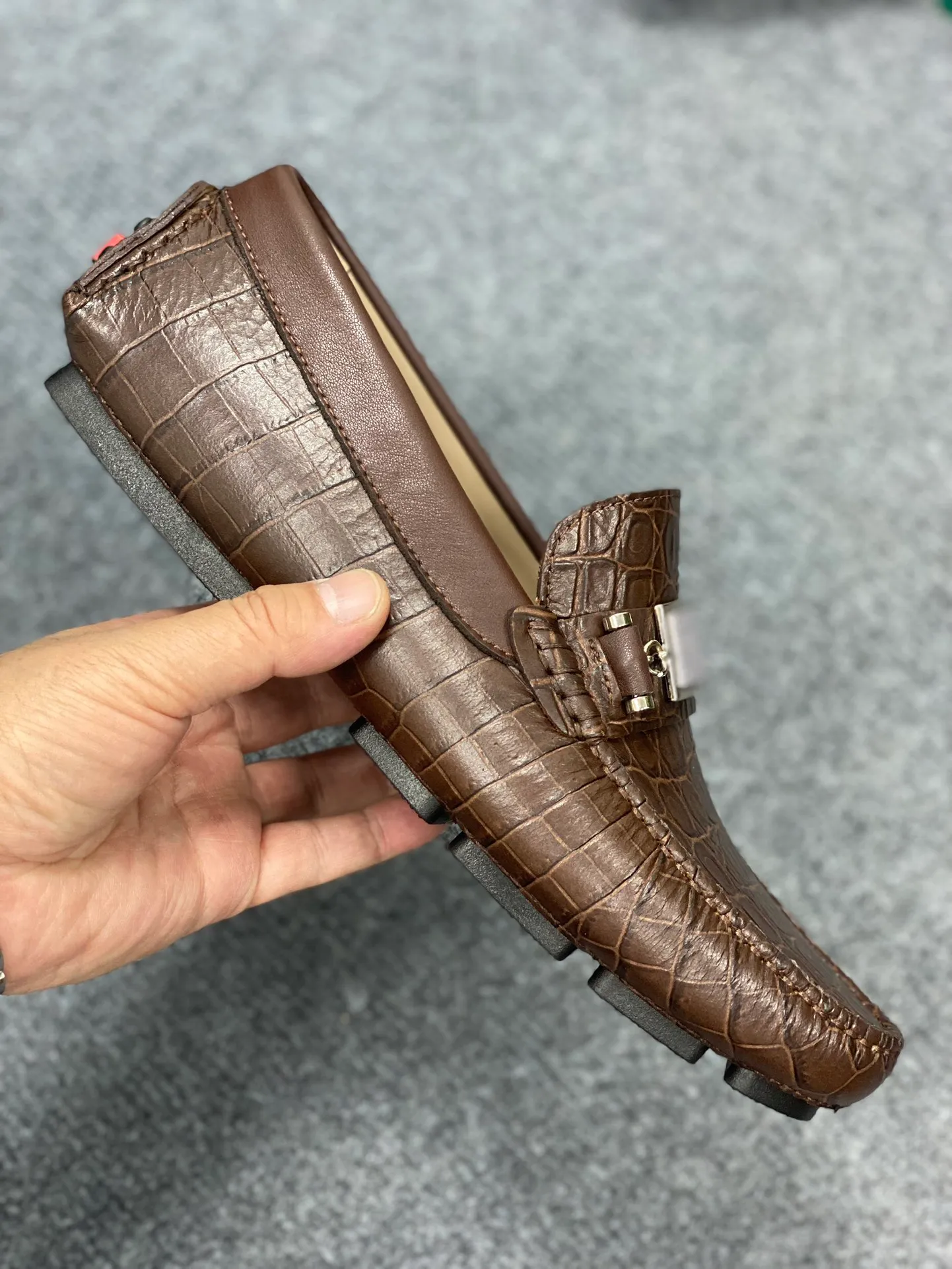 Men's Men's Shoes Men's Men's Shoes 💰700 new style "DG Duban Spring New Casual Driving Shoes" latest hot style, top brand luxury ~ purchasing agency, top quality ~.  The upper is made of imported original cowhide with fine workmanship. The original stylish and stylish soft rubber wear-resistant and non-slip outsole is light and comfortable on the feet. The real thing looks better in real life, 38-45